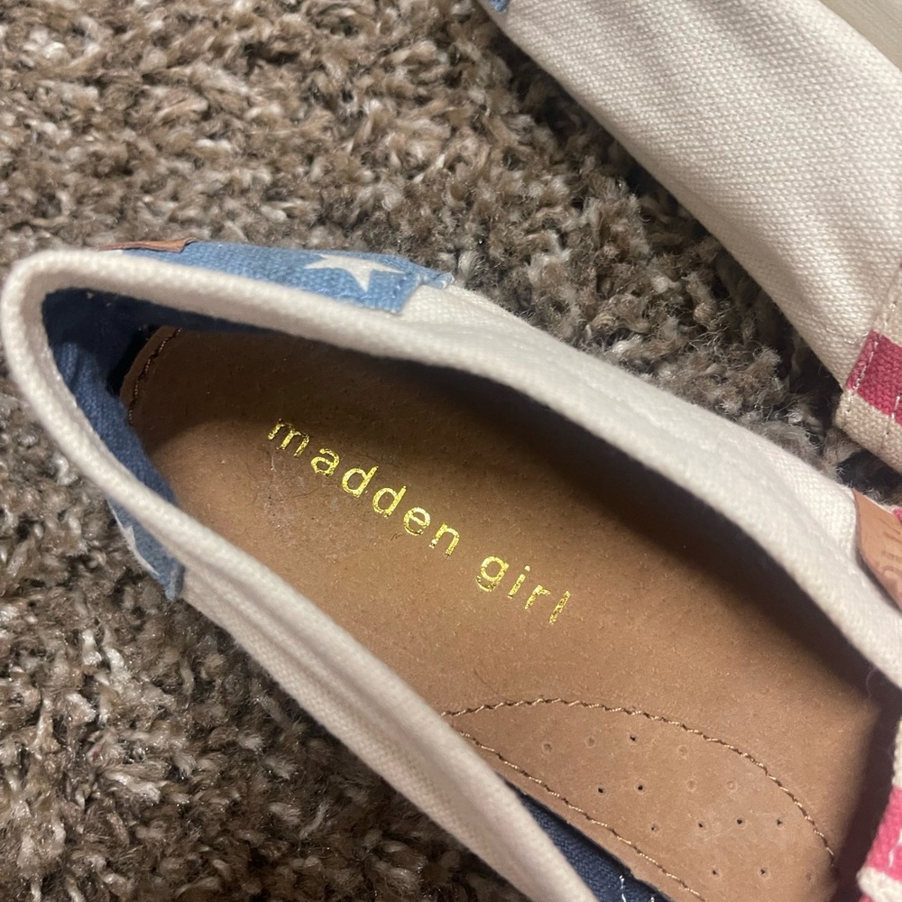 Madden Girl Barely worn Tom’s